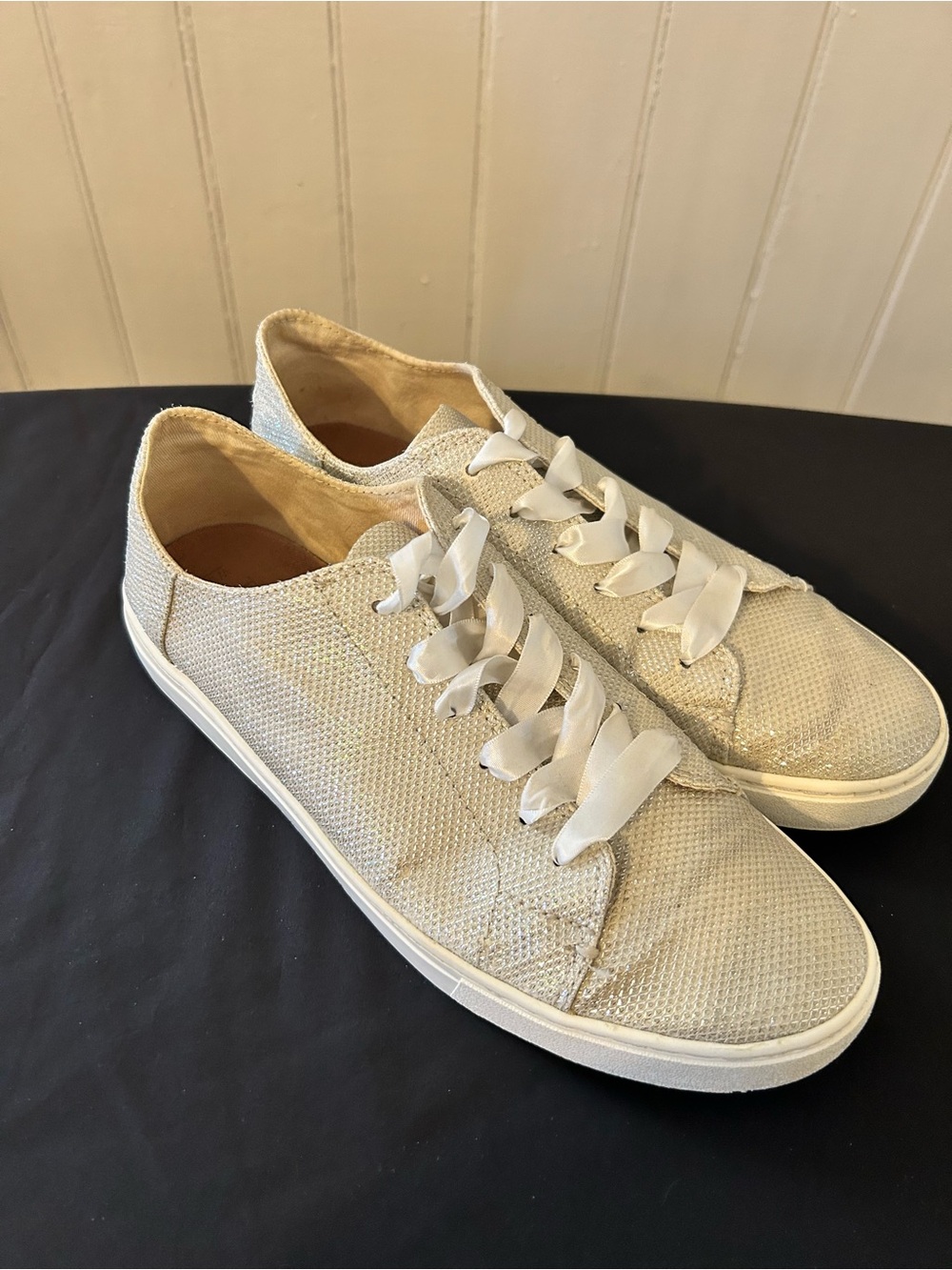 TOMS Lenox Ivory Glitter Mesh Bridal Sneakers W/Satin Laces/Size 9.5
